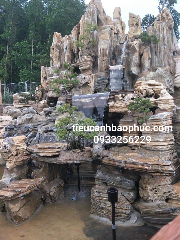 Núi đá cổ thạch tại Nghệ An